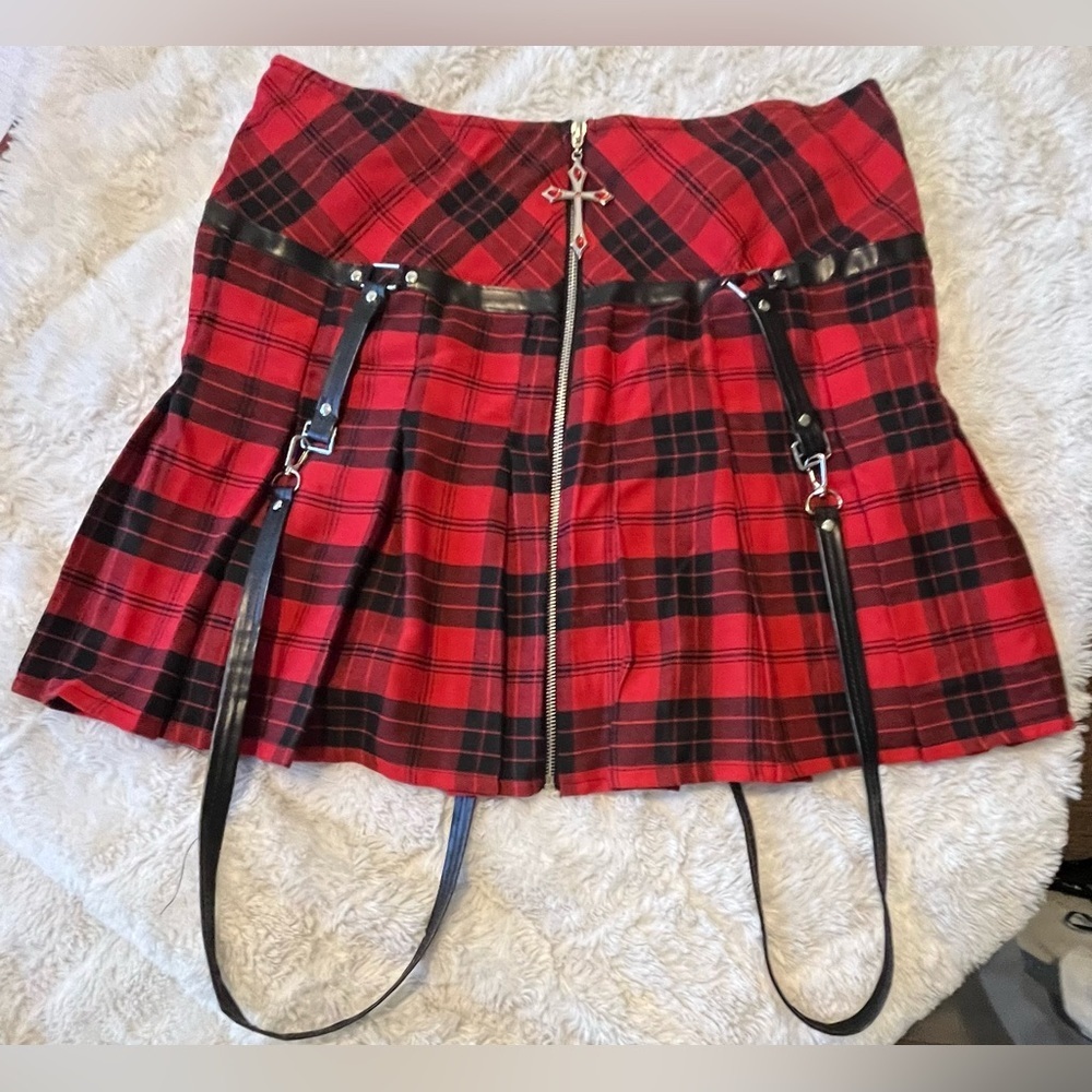 BodyRage Red/Black Plaid Skirt w/Suspenders Womens size XL